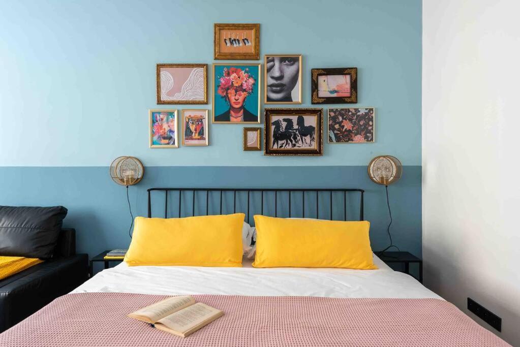 프라하 Colourful Modern Flat / Balcony / Charles Bridge 아파트 외부 사진