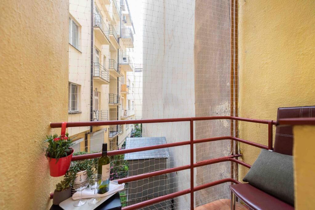 프라하 Colourful Modern Flat / Balcony / Charles Bridge 아파트 외부 사진